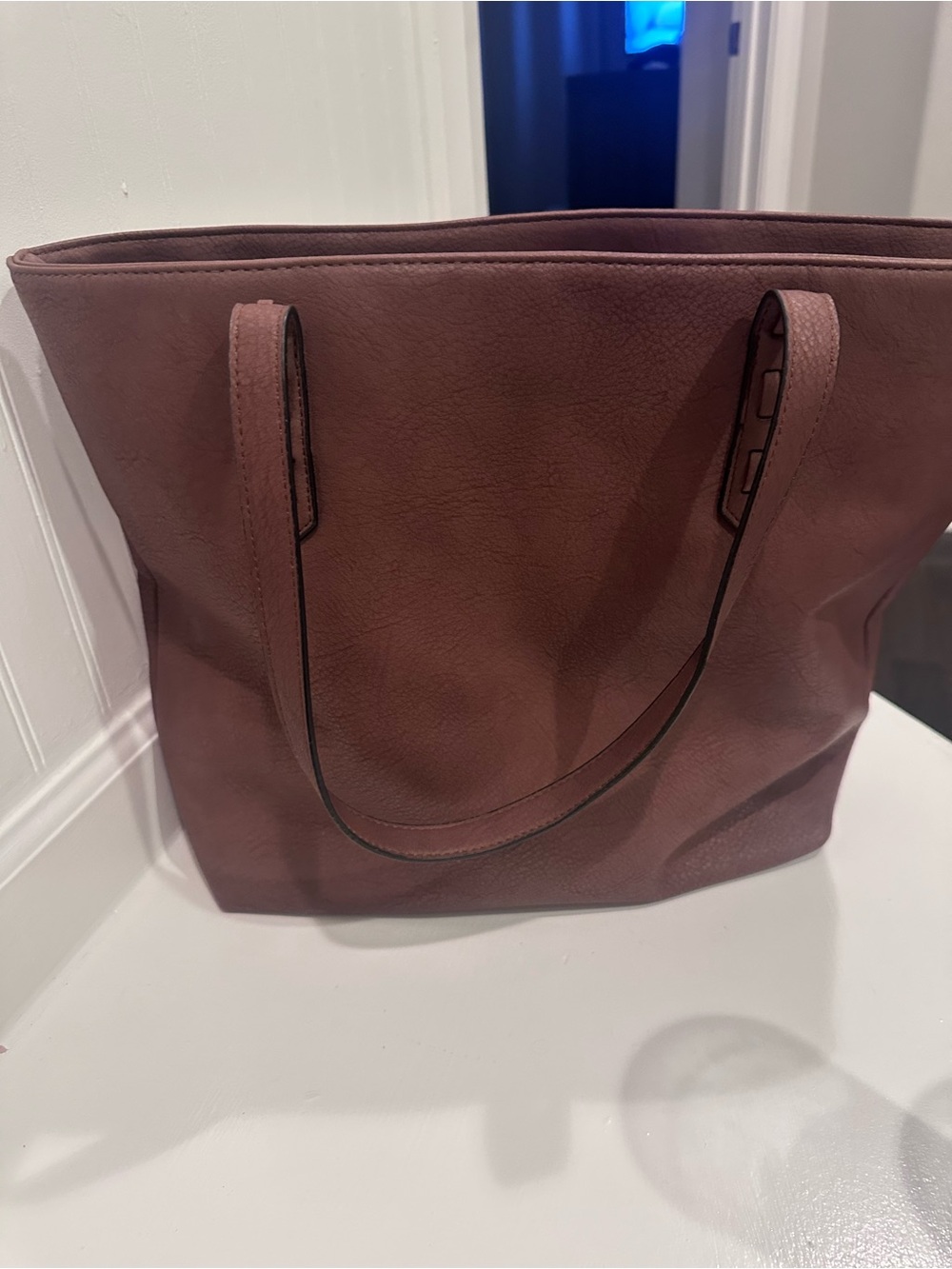 Bueno brown Tote Bag